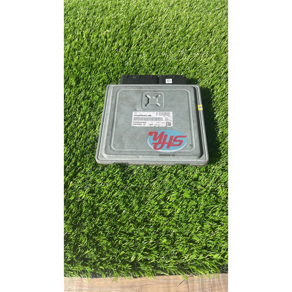 USED Porsche 991 3.8 engine ecu thumbnail