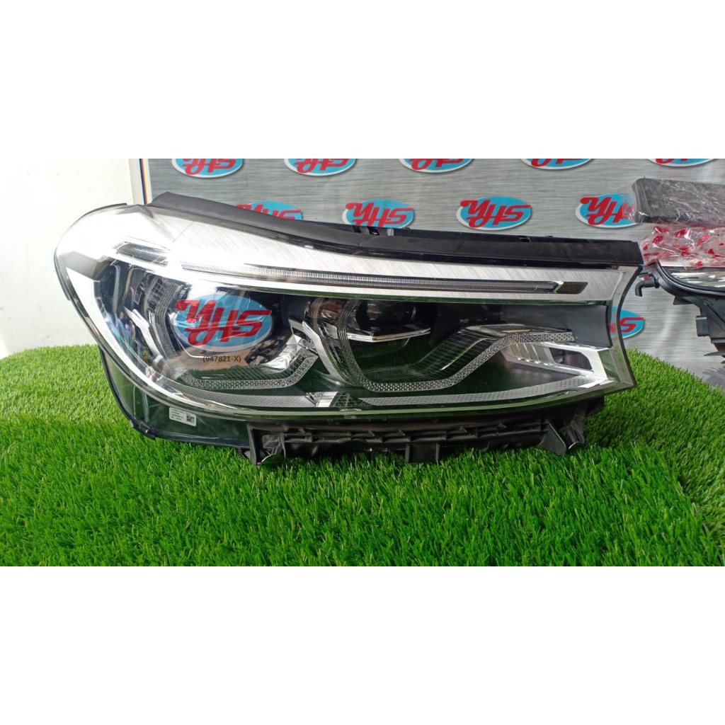 USED BMW G30 LCI head lamp thumbnail