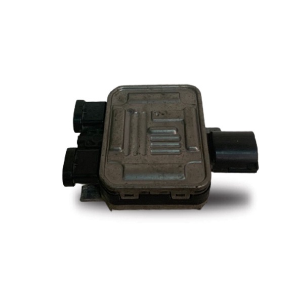 USED JAGUAR XF XJL LAND ROVER EVOQUE  2012-2018 COOLING FAN MODULE RELAY thumbnail
