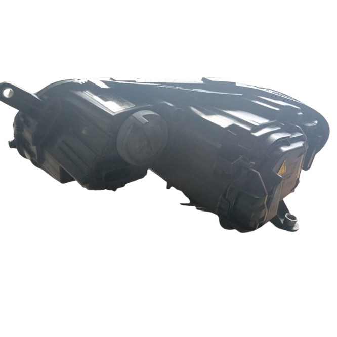 VW PASSAT B7 HEAD LAMP UNIT RH USED ORIGINAL (2014-2018) thumbnail