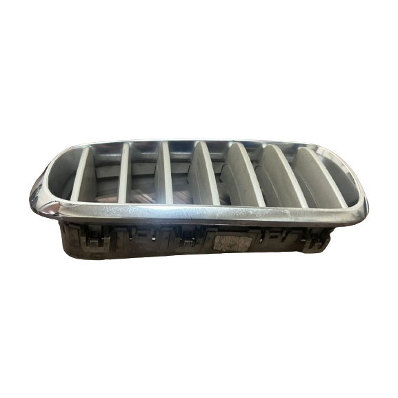 USED ORI BMW X5 F15 2015-2019 FRONT BUMPER GRILLE RH thumbnail