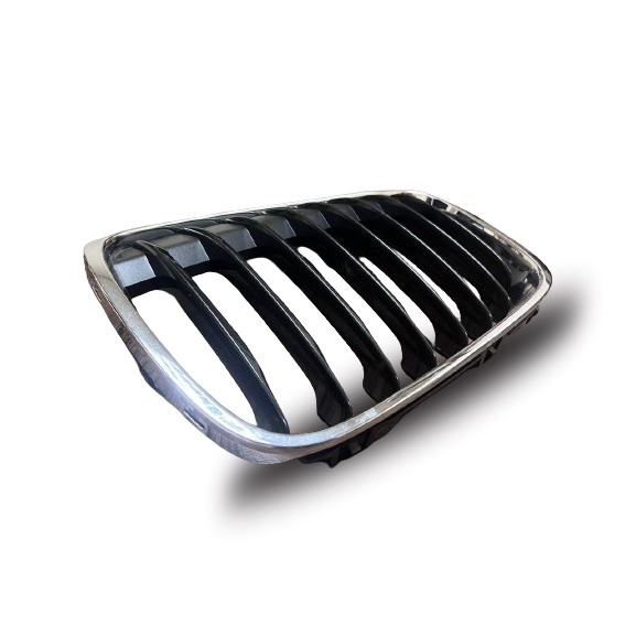 NEW ORI BMW X1 F48 2013-2018 FRONT GRILLE LH thumbnail