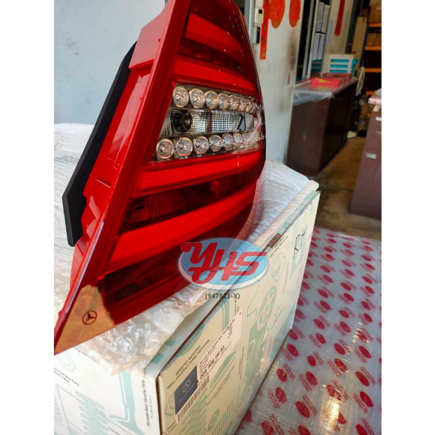 MERCEDES BENZ W204 C-CLASS FULL LED FACELIFT REAR LAMP RIGHT TAIL LIGHT RH LAMPU BELAKANG KANAN 2013-2015 thumbnail