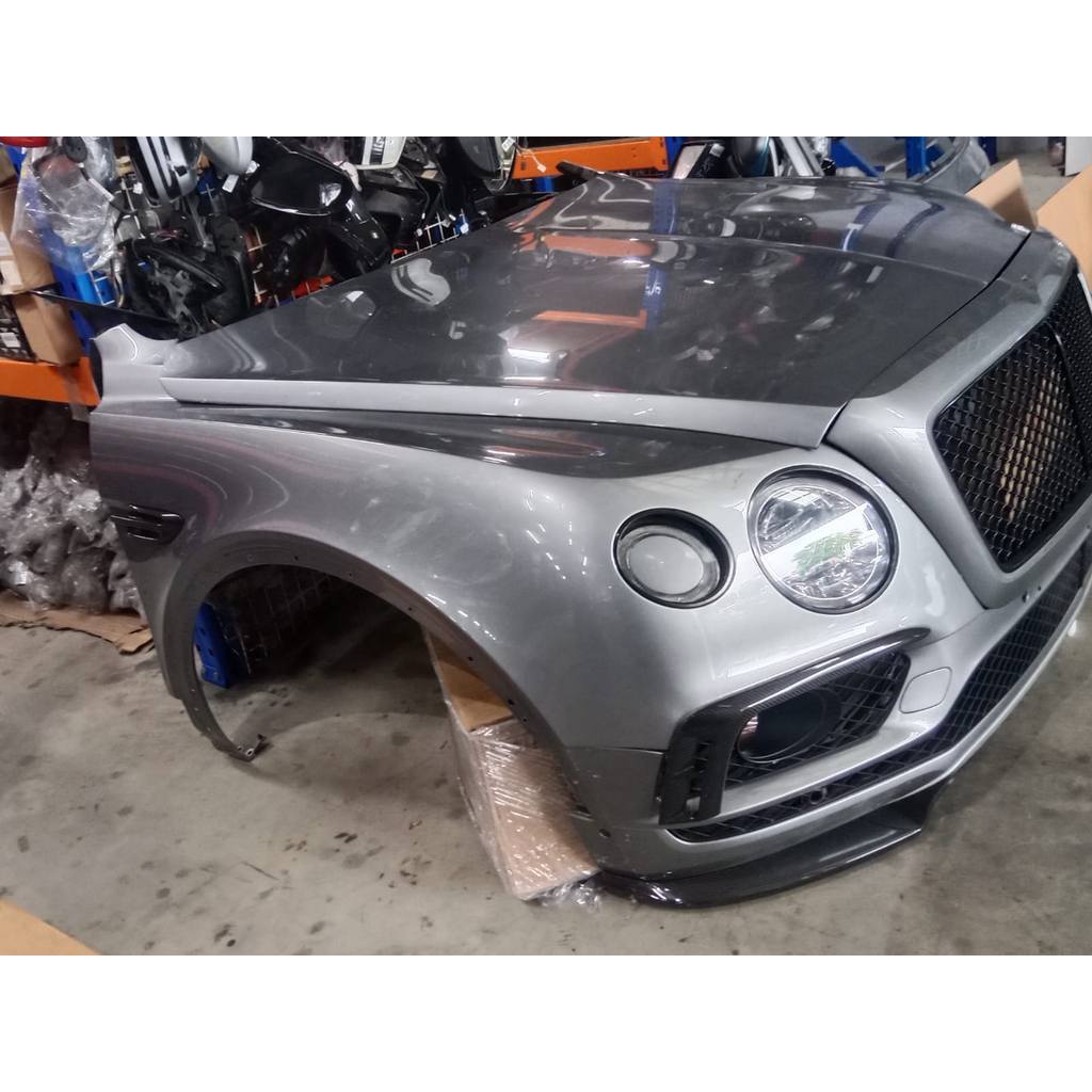 BENTLEY BENTAYGA FRONT COVER BUMPER AREA USED ORIGINAL (2015-2019) thumbnail