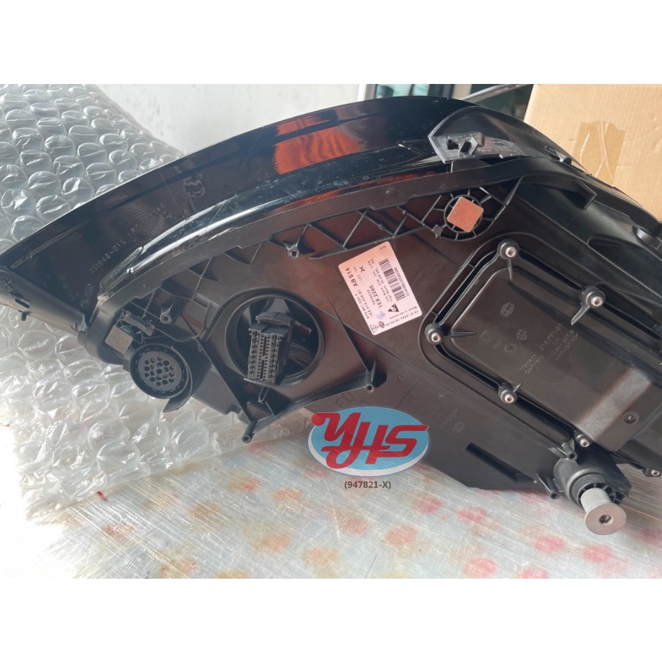 NEW Original PORSCHE CAYENNE 9Y0 Head Lamp Headlamp Head Lights FRONT DEPAN Car Lampu Kereta (Right (Driver)) thumbnail