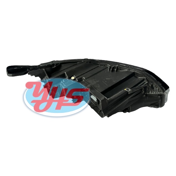 USED Peugeot 3008 2018 year head lamp thumbnail