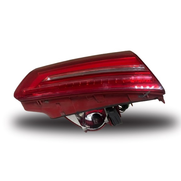 USED ORI AUDI A6 A7 BOAT LIT LAMP RH thumbnail