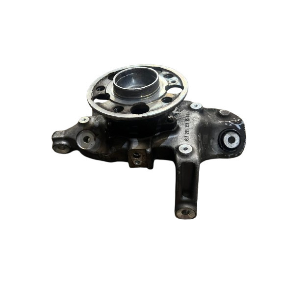 USED ORI MERCEDES W205 2015-2019 REAR WHEEL HUB thumbnail