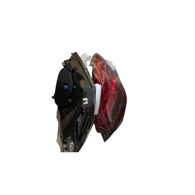 NEW OEM MERCEDES CCLASS W205 2014-2018 TAIL LAMP RH LH (LH) thumbnail