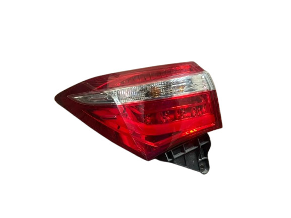 USED ORI TOTOYA ALTIS NEW MODEL 2017-2020 TAIL LAMP RH LH (LH)