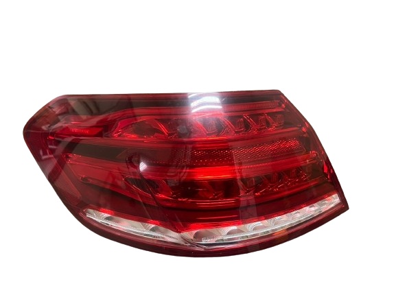 USED OEM W212 FACELIFT TAILLIGHT REAR LAMP RH LH (RH) thumbnail