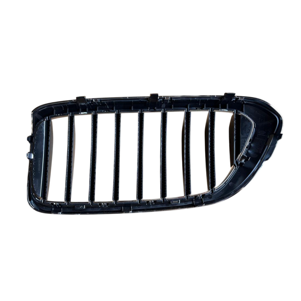 NEW ORI BMW G32 6 SERIES GRAN TURISMO 2017-2023 FRONT KIDNEY GRILLE RH LH (RH) thumbnail