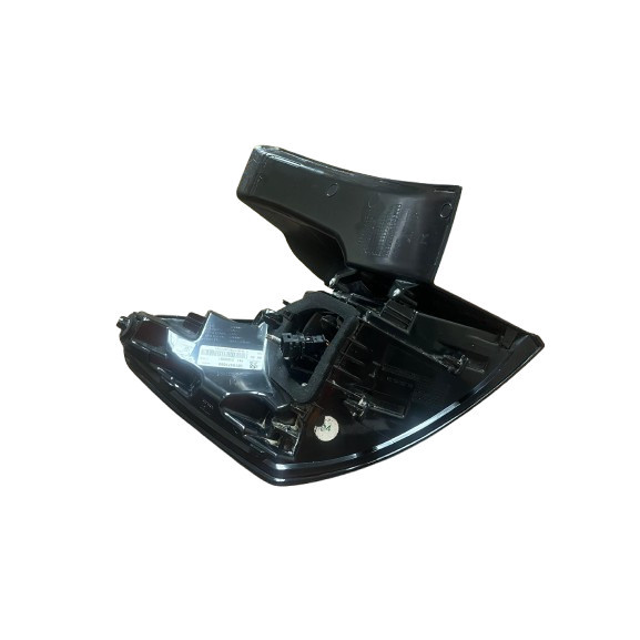 USED ORI PEUGEOT 3008 T9 2014-2019 REAR OUTER TAIL LIGHT RH thumbnail