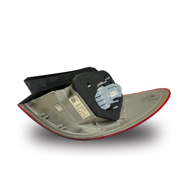 USED ORI MERCEDES BCLASS 246 2012-2015 TAIL LIGHT (RIGHT) thumbnail