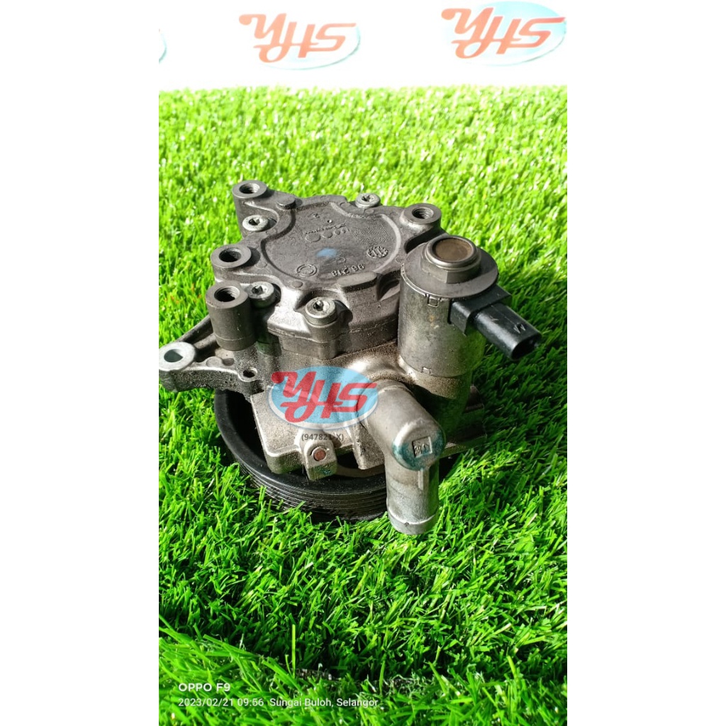 USED Mercedes w212 cgi E250 power steering pump (Eletrik) thumbnail