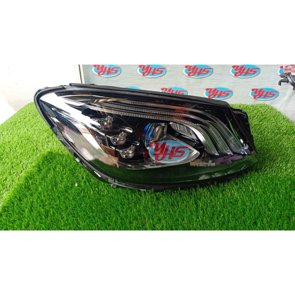 USED W222 new facelift Hrybrid head lamp thumbnail