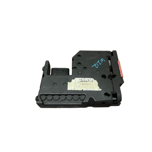 MERCEDES W212 2014-2018 BATTERY FUSE BOX ELECTRONIC MODULE thumbnail