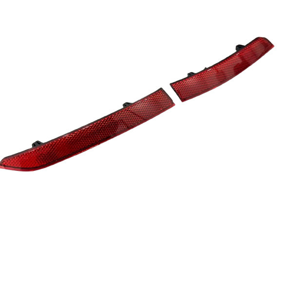 NEW ORI VOLKSWAGEN PASSAT B8 2015/2019 REAR OUTER BUMPER REFLECTOR RH thumbnail