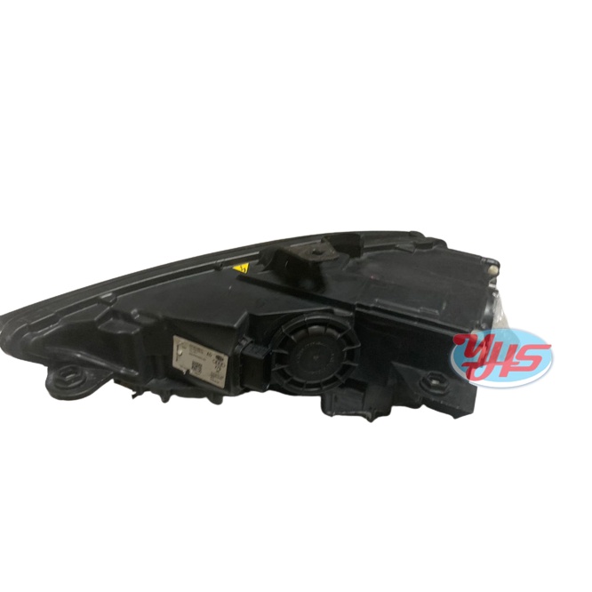 Audi A3 8V0 Xenon head lamp RH  8V0941044A thumbnail