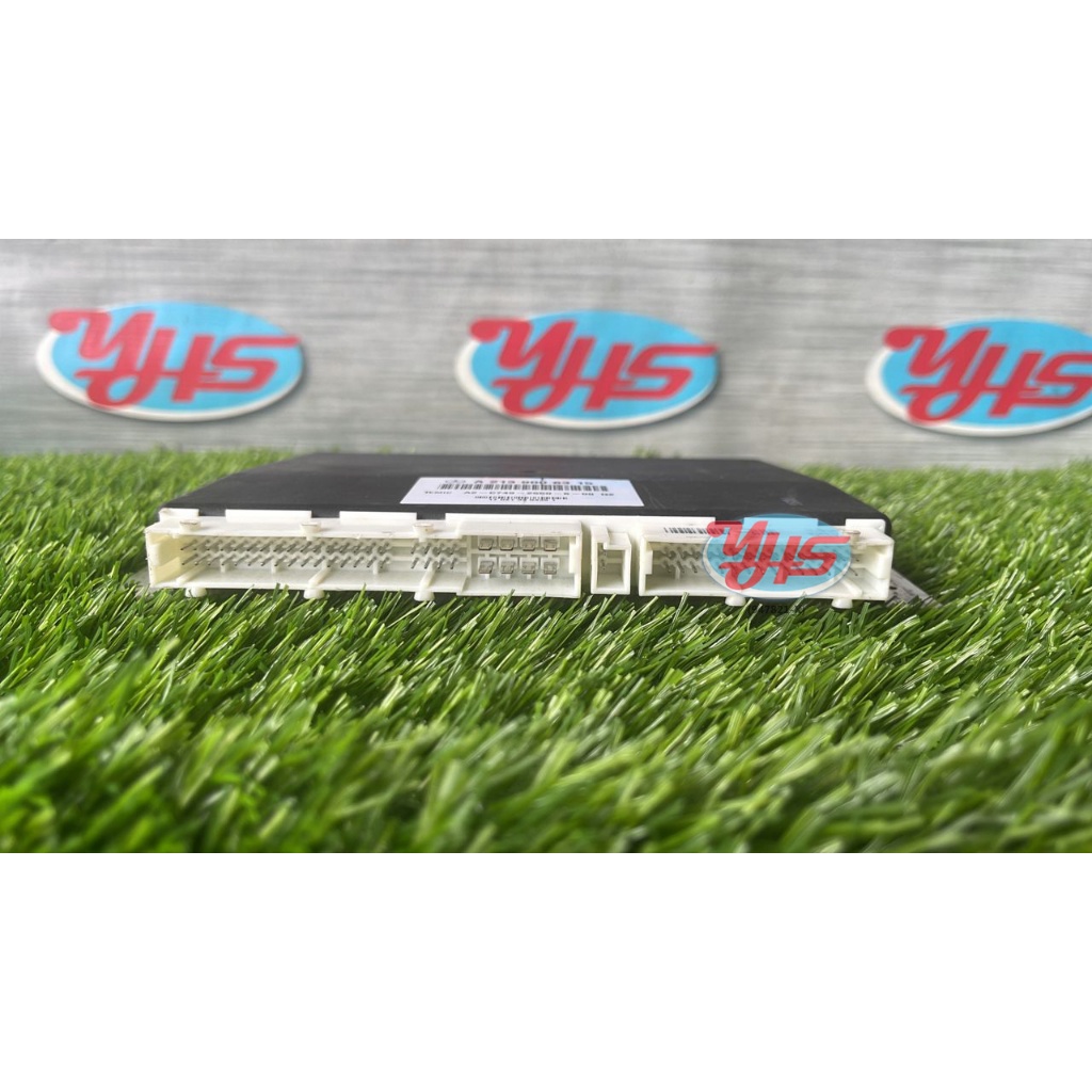USED Mercedes W213 E300 Hrybrid air matik module thumbnail